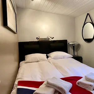 https://eklanda-studio.gothenburg-hotel.com