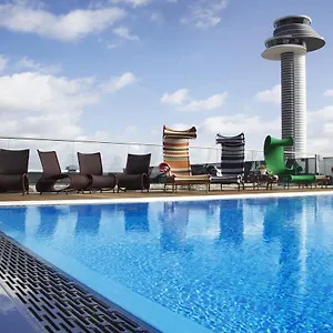 Clarion Airport Terminal Hotel